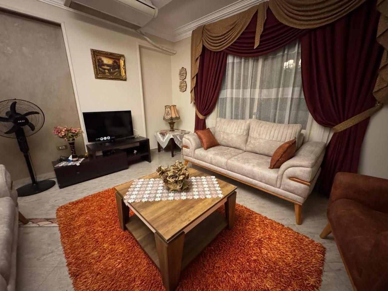 Nasr Home: Near Landmarks * Le Caire