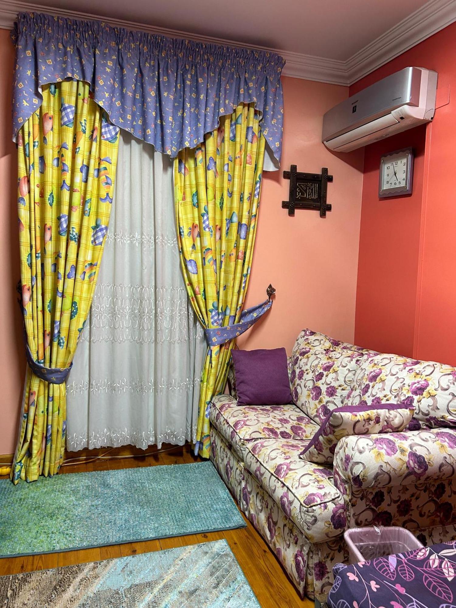 Nasr Home: Near Landmarks Le Caire